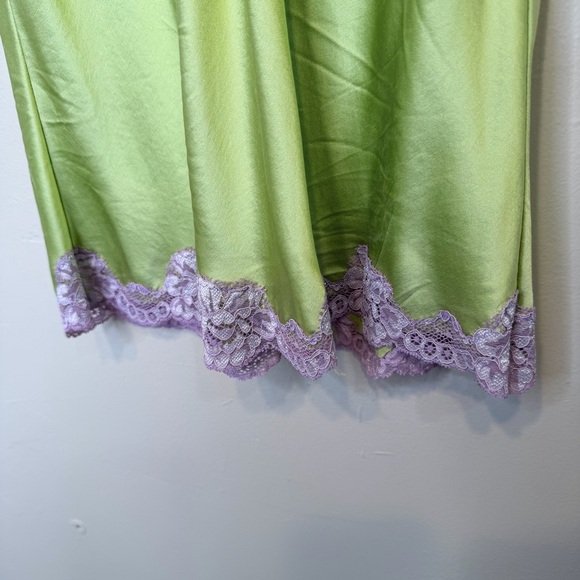 Lindsey Luxe Y2K Elegant Satin Green Lilac Lace Chemise Cami Tank Top Camisole - Picture 10 of 15